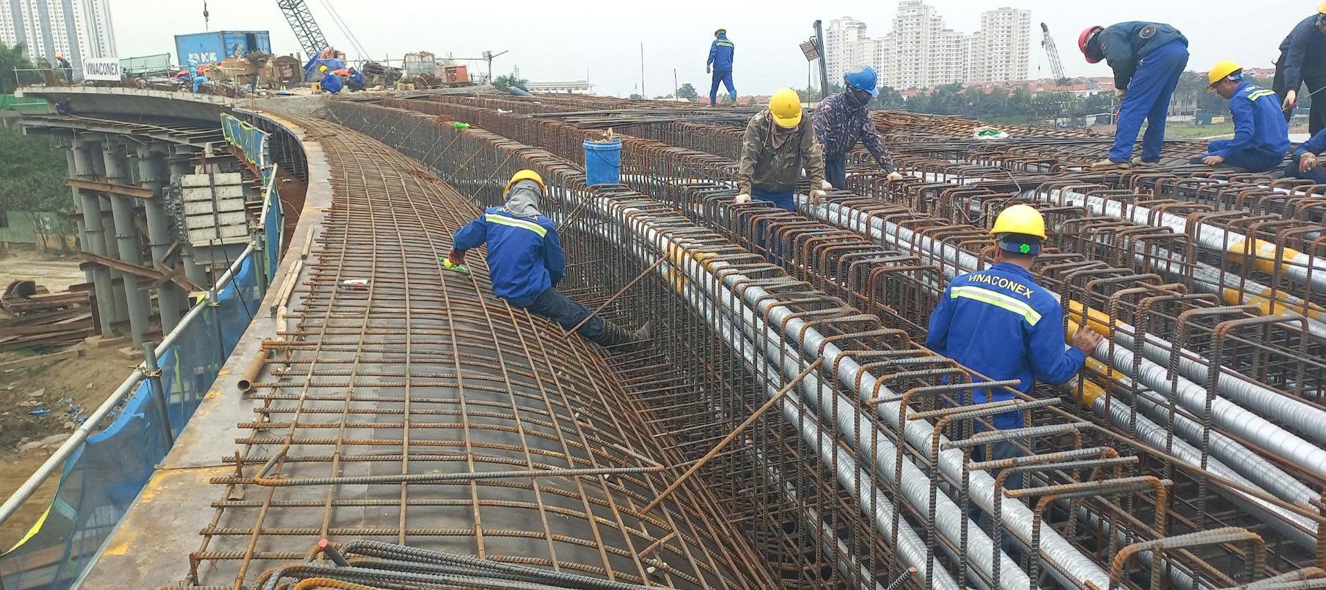 Vinaconex đẩy mạnh thi công tại nút giao Vành đai 3,5